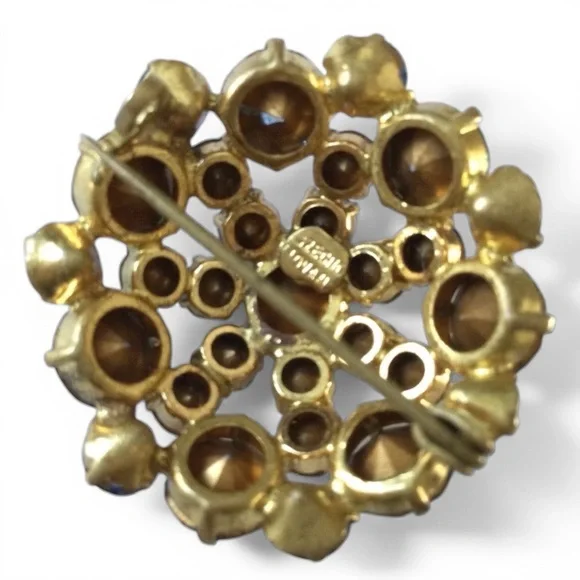 Vintage Gold-tone Signed Czechoslovakia Blue Rhinestone Brooch • Prong‑Set - Picture 7 of 13